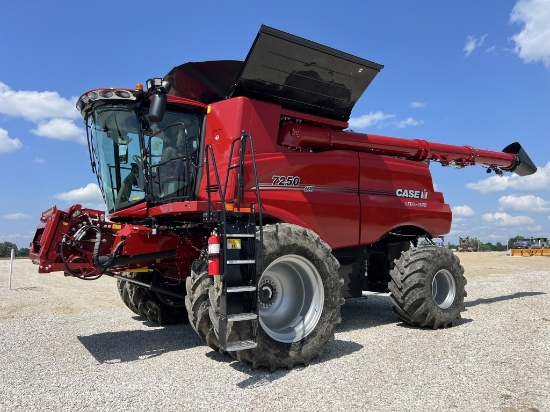 Case IH 7250 Combine, 2022