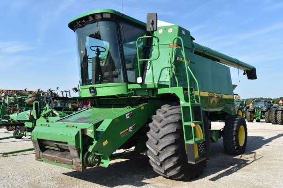 John Deere 9510 Combine, 1998