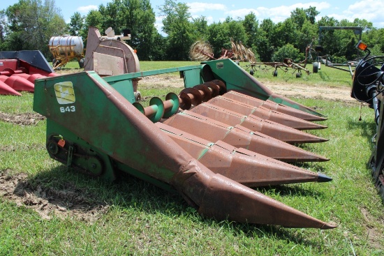 John Deere 643 Corn Head