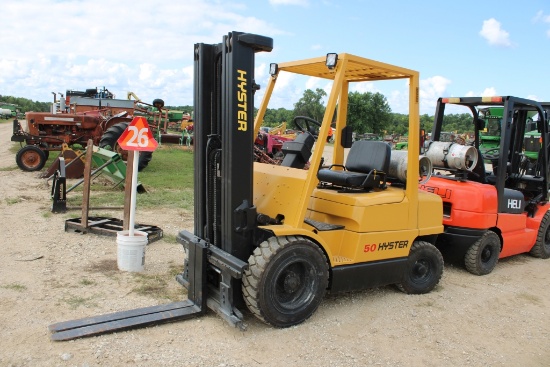Hyster H50XM Forklift