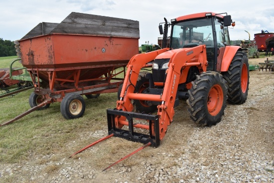 Kubota M1080 Tractor, 2007