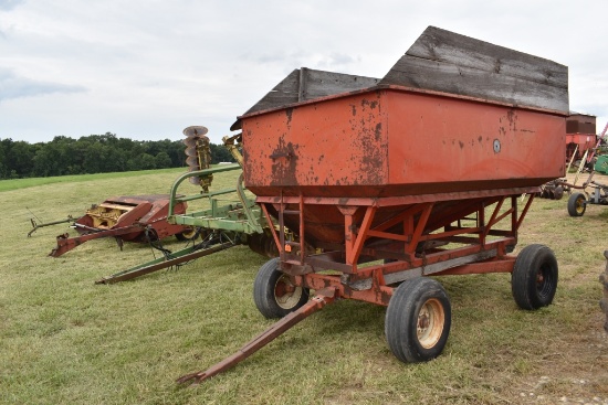 Kilbros 225 Bushel Gravity Flow Wagon