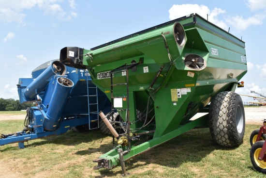 2004 Frontier 1108 Grain Cart