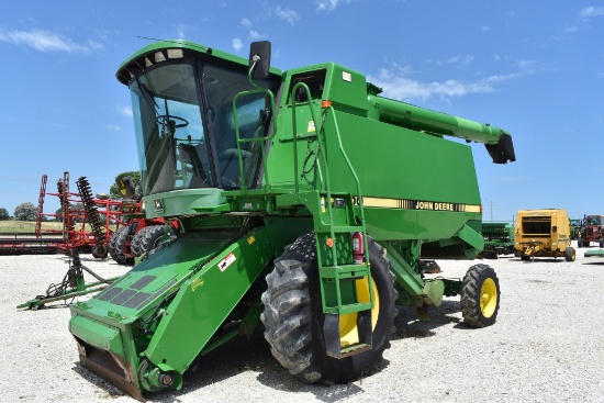 John Deere 9400 Combine