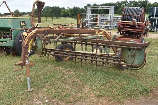 John Deere Rake