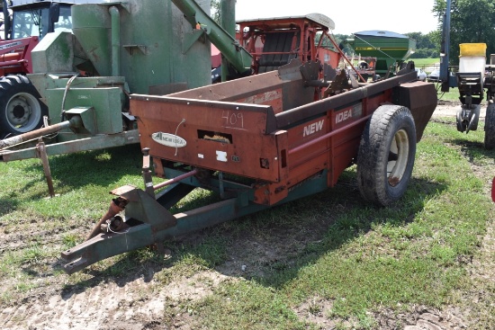 New Idea Spreader