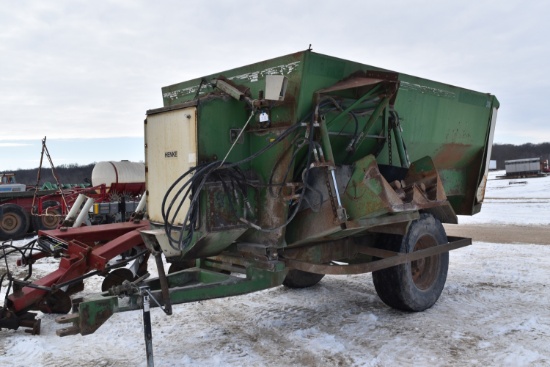 Henke Feed Mixer