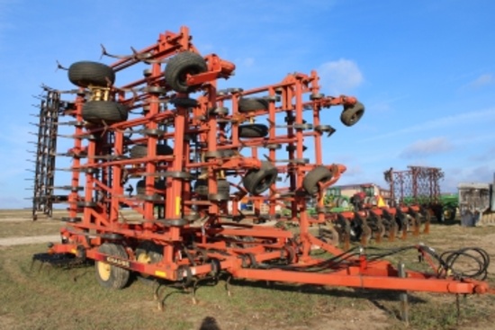 Krause 5630 Field Cultivator
