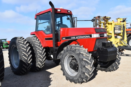 Case IH 7140 Tractor, 1991