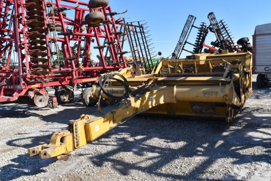 John Deere 1810E Scraper