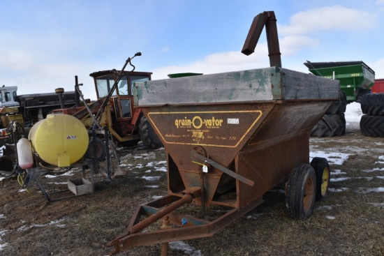 Grain-O-Vator Tandem Axle Feed Wagon