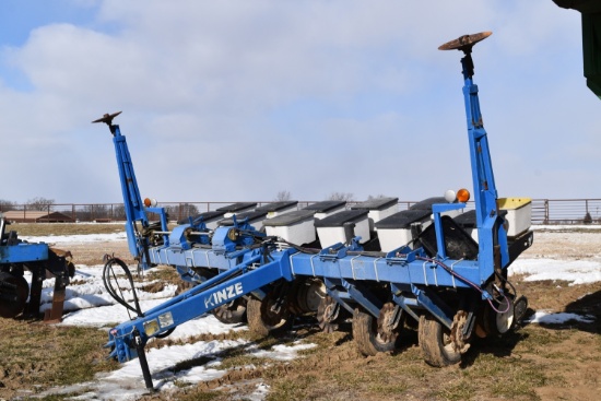 Kinze PT 6 Row Planter