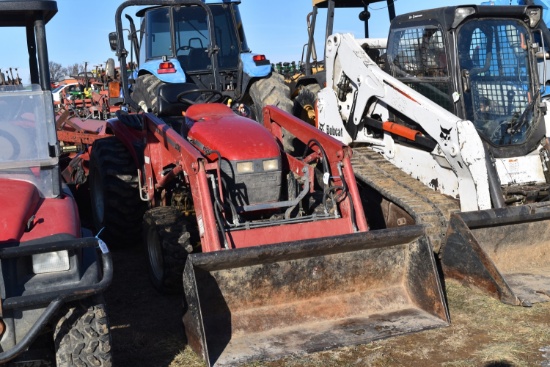 Case IH D25 Tractor