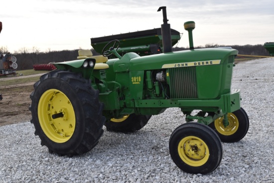 John Deere 3010 Tractor