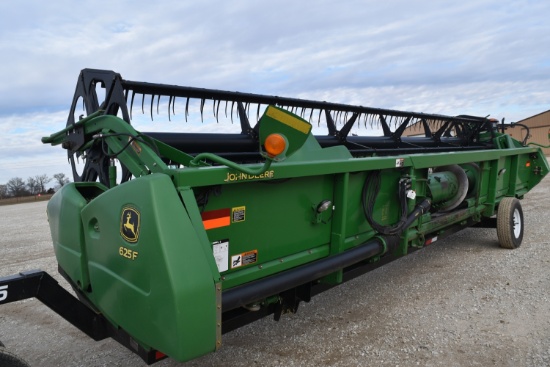 John Deere 625F, 2010