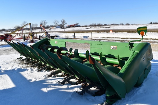 John Deere 608C Corn Head