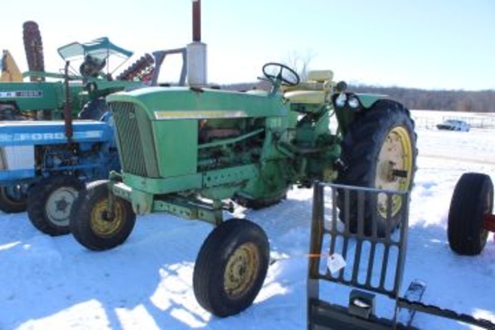 John Deere 2010 Tractor