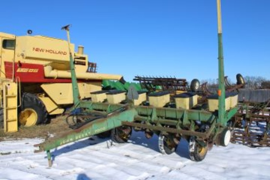 John Deere 7000 Planter