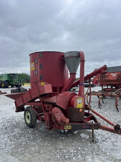 Gehl Mix All Grinder Mixer