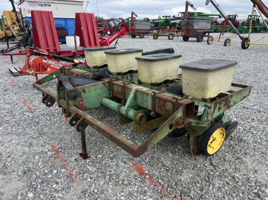John Deere 7000 Planter