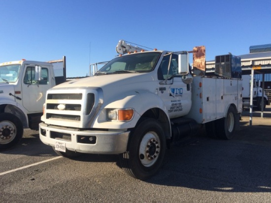 2008 FORD F750 TOOLBOX TRUCK WITH CRANE