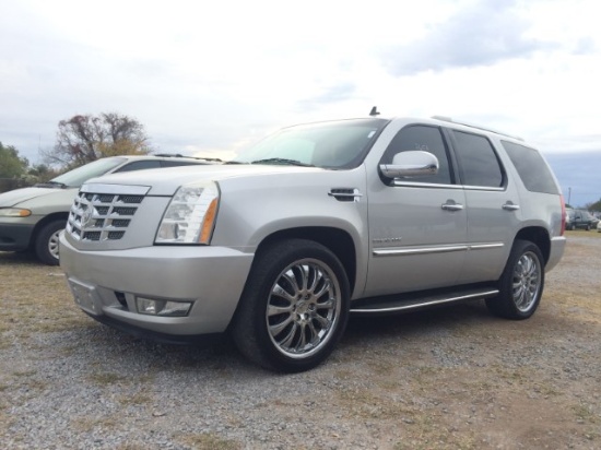 2010 CADILLAC ESCALADE SILVER