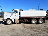 1991 Peterbilt tandem axle water truck