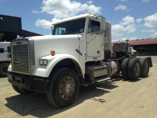 FREIGHTLINER 18 WHEELER TANDEM AXLE