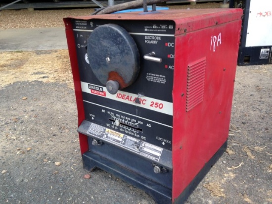 LIncoln Ideal Arc Welding Machine Works