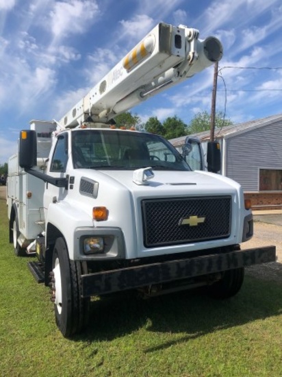 2008 Chevy C7500 single axle bucket truck