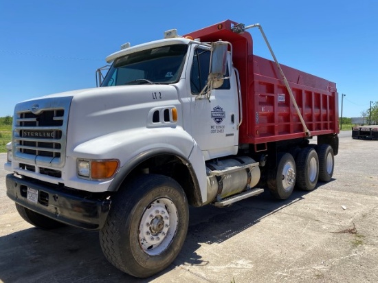 07 Sterling tandem axle dump truck