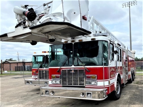 2002 Ferrara cabover platform ladder fire truck
