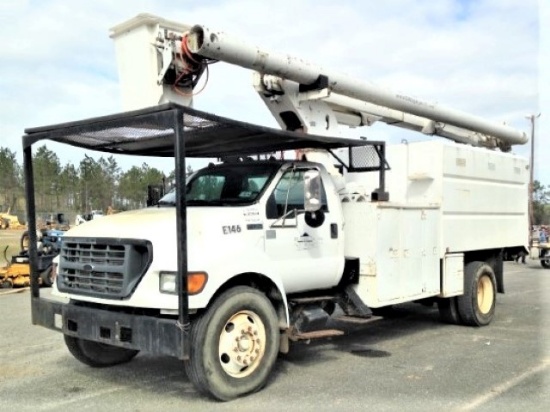 2002 F750 single axle bucket truck
