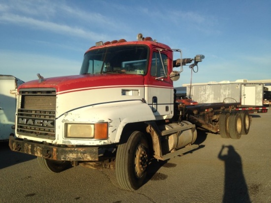1993 MACK CH613 TANDEM AXLE ROLL OFF TRUCK