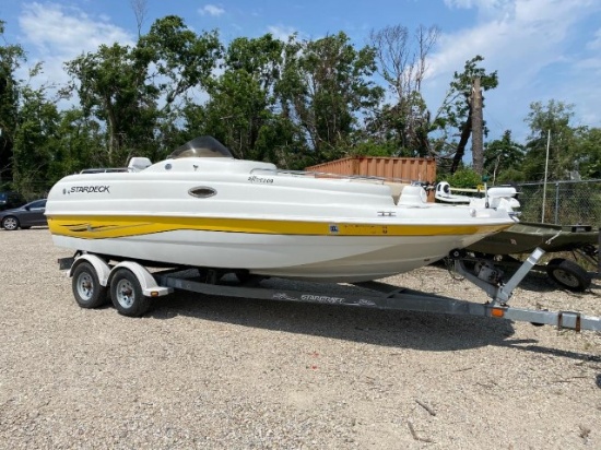 2002 Stardeck 209DB Travis Edition Deck Boat