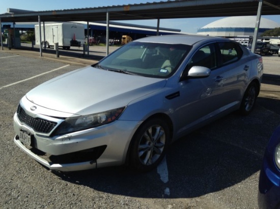 2013 KIA OPTIMA SEDAN