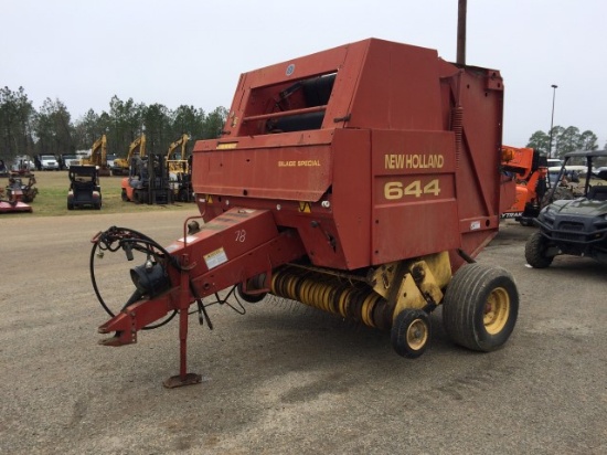 NEW HOLLAND 644 SILAGE SPECIAL ROUND HAY BALER