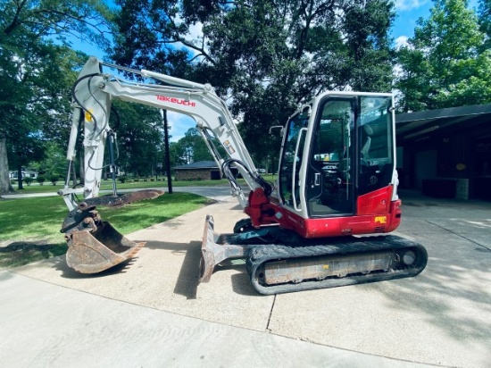 2018 Takeuchi TB260 excavator