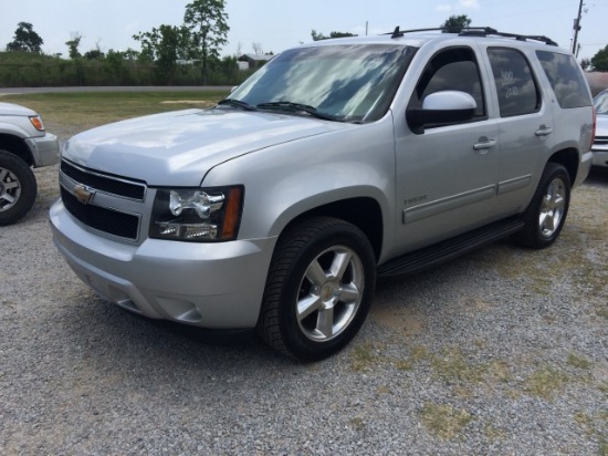 2010 SILVER CHEVY TAHOE