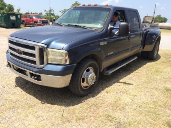 2005 FORD F350 DULLY