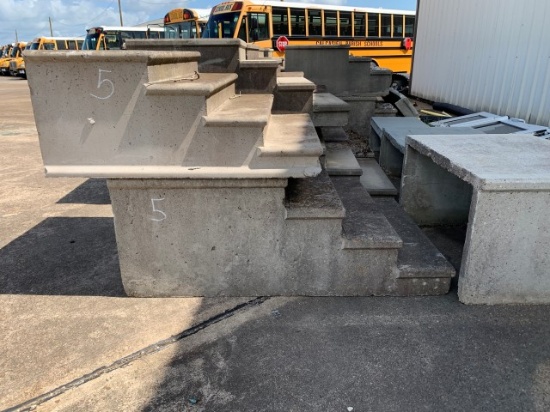 Group of 19 concrete steps