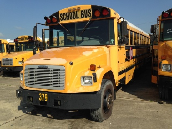 2004 FREGHTLINER THOMAS 65 PASSENGER BUS