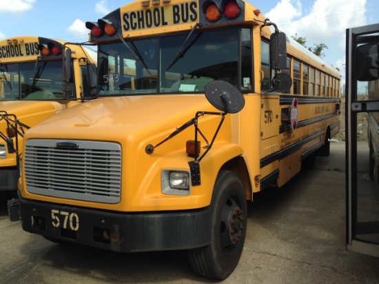 2005 FREIGHTLINER THOMAS 62 PASSENGER BUS