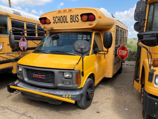 2002 GMC BLUEBIRD 30 PASSENGER CUTAWAY BUS
