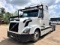 2005 Volvo tandem axle truck w/mobile home hitch
