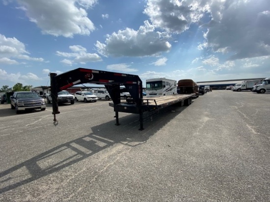 2011 Performance 40’ gooseneck equipment trailer