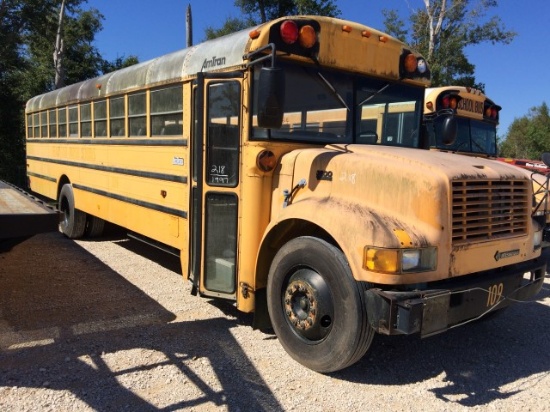 1997 INTERNATIONAL 3800 SERIES