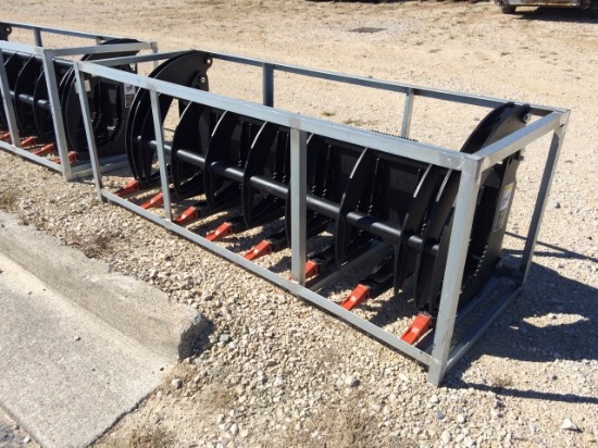 Unused 2022 GreatBear 78" grass fork grapple