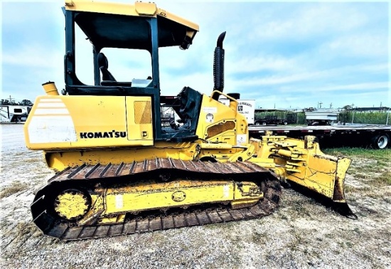 2011 Komatsu D37PX-22 dozer