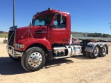 2013 Volvo tandem axle truck